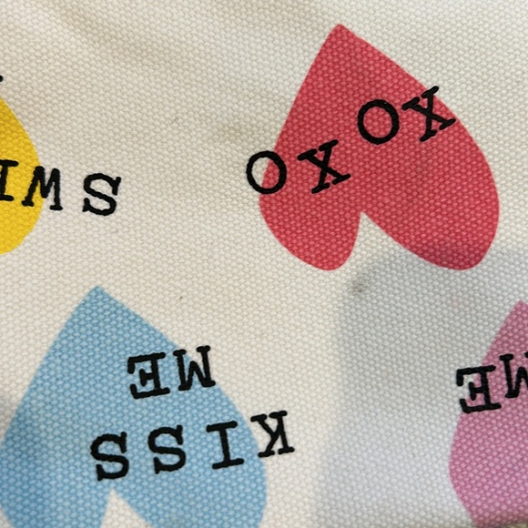 Kerri Rosenthal heart canvas pouch - Picture 7 of 10